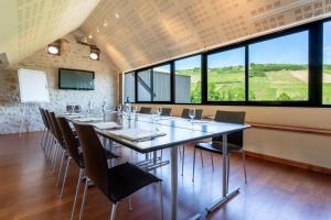 Gallery image of H&ocirc;tel Restaurant Famille Bourgeois "La Cote des Monts Damn&eacute;s" in Sancerre