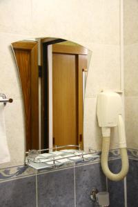 
A bathroom at Hotel Morskaya Zvezda
