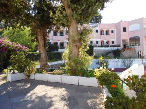 A garden outside Albergo Le Querce
