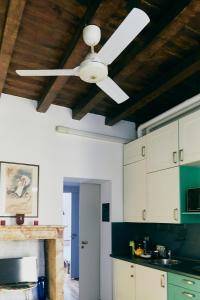 Köök või kööginurk majutusasutuses Lovelyloft - Ripa Naviglio Grande