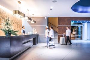 Gæster der bor på Blue Bay Resort Hotel + 87 billeder