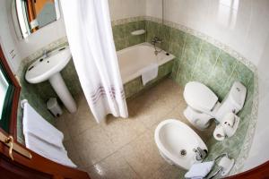 Kúpeľňa v ubytovaní Hostal O Camouco