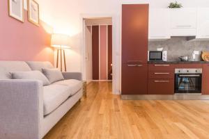 A kitchen or kitchenette at JOIVY Bright Apartment for 4 next to City Life