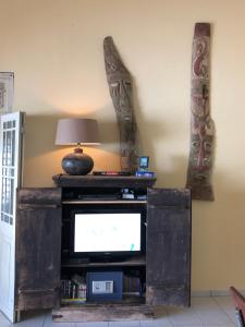 TV a/nebo společenská místnost v ubytování Villa CECILIA