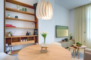 Telewizja i/lub zestaw kina domowego w obiekcie Lifestyle Apartments