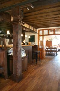 ห้องอาหารหรือที่รับประทานอาหารของ Gasthaus Hofmann