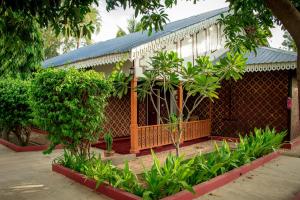 Taman di luar Ruby True Hotel