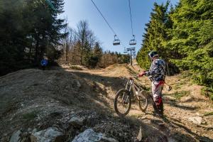 Rattasõit majutusasutuse Hotel Můstek aladel või selle läheduses