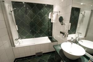 Koupelna v ubytování Elite Stora Hotellet Örebro
