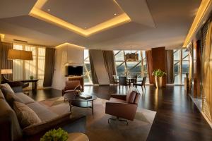 Posezení v ubytování Sunrise Kempinski Hotel Beijing
