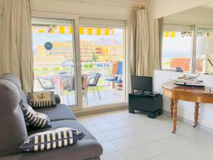 Fotografia z galérie ubytovania ROC MAR 7 2A - Apartamento cerca del centro y de la playa - terraza con vistas al mar y al puerto v destinácii Roses
