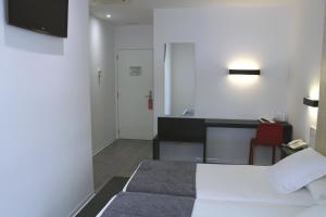 Gallery image of Hotel Lois in A Coruña