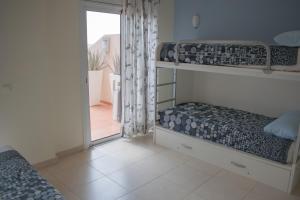A bed or beds in a room at Lajas De Chapin FREE WIFI Még 10 kép