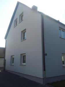 Photo de la galerie de l'établissement Kleines Apartement zwischen Ega und Messe Erfurt, à Erfurt