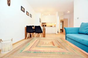 Kuchnia lub aneks kuchenny w obiekcie Apartamenty Bałtycka6