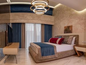 Tempat tidur dalam kamar di Sunway Hotel