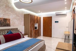 Tempat tidur dalam kamar di Sunway Hotel