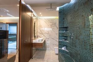 Kamar mandi di Sunway Hotel
