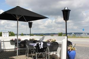 Galeriebild der Unterkunft Sølyst Kro- Restaurant og Hotel I/S in Aabenraa