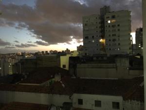 ポルト・アレグレにあるCasa da Brigiteの建物のある街並み