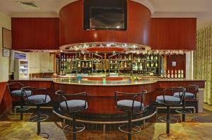 Lounge nebo bar v ubytování SRM Hotel Trichy