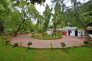 Zahrada ubytování SRM Hotel Trichy