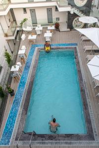 Kolam renang di atau di dekat Sunway Hotel