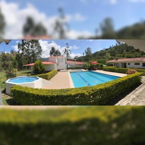 Bazén v ubytování FINCA EL RECUERDO nebo v jeho okolí