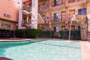 Bazén v ubytování Business Hotel & Suites María Bonita nebo v jeho okolí