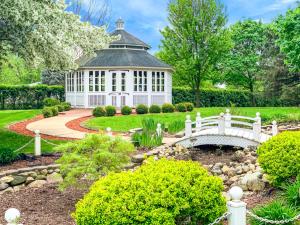 A garden outside Biddle Point Inn
