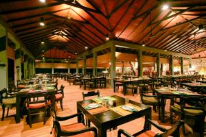 
Un restaurante o sitio para comer en Hotel Sigiriya
