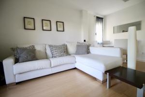 Posedenie v ubytovaní La Rosaleda 71 by homeprive