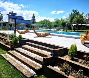 Bazén v ubytování Hotel rural Finca Vivaldi Nature & Spa nebo v jeho okolí