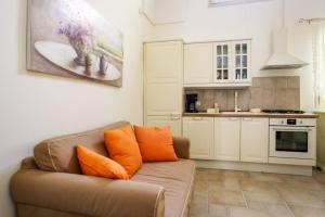 Кухня або міні-кухня у Palazzo Candido Suites & Apartments - SIT Apartment
