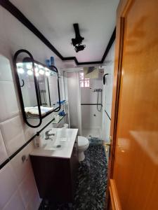 Kúpeľňa v ubytovaní House Mare Nostrum + 30 fotografií