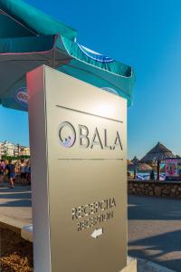 Certificato, attestato, insegna o altro documento esposto da Hotel Obala
