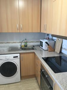 Galeriebild der Unterkunft Apartamento en Campoamor con vista al mar in Dehesa de Campoamor