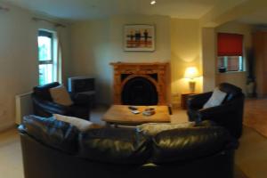 Ruang duduk di Tranquil sea view in Kenmare