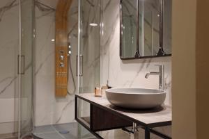 A bathroom at Palazzo Circolone