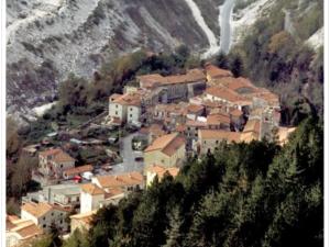 a village on top of a mountain at A CA' DI GIO' in Bedizzano