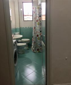 Apartament Berati tesisinde bir banyo