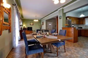 Kuchyň nebo kuchyňský kout v ubytování Angela Pool Apartments