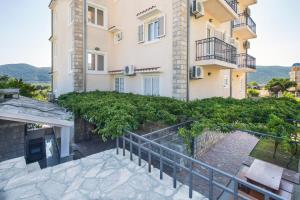 Nespecifikovaný výhled na hory nebo výhled na hory při pohledu z apartmánu