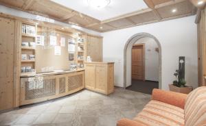 Kuchyň nebo kuchyňský kout v ubytování Garni Ötztal ROOMS & APARTS