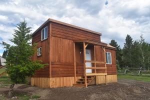 山林小屋所在大楼