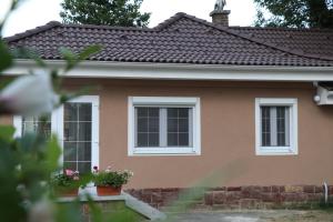 Budova, kde se vila nachází