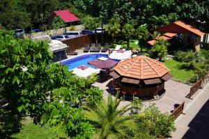 Piscina di Ponto Hotel o nelle vicinanze