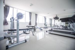 Fitness centrum a/nebo fitness zařízení v ubytování The Greenery central suite & hotel