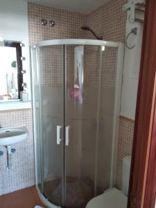 Koupelna v ubytování Coqueto estudio con acceso a piscina
