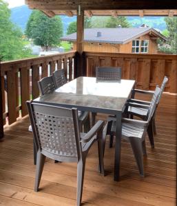 Balkón alebo terasa v ubytovaní Kitzbuheler Alpen Penthouse Hollersbach
